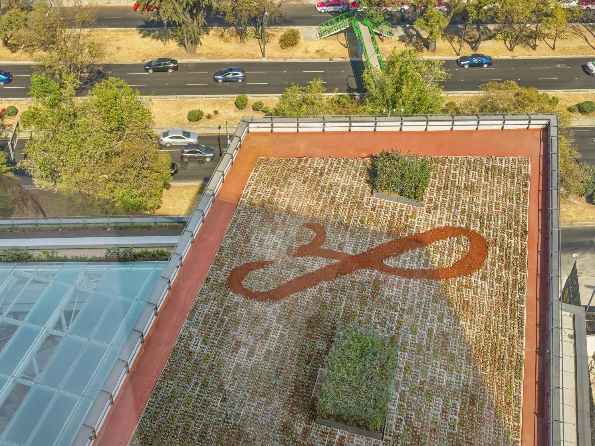 Fiesta Americana Viaducto Aeropuerto Ciudad de México Exterior foto The green roof of the National Museum of Australia